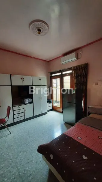 image RUMAH ELITE KAWASAN MANYAR (3)