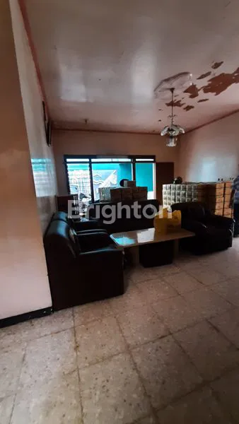 image RUMAH ELITE KAWASAN MANYAR (2)