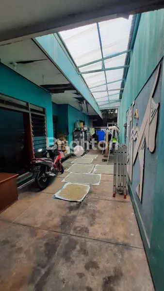 image RUMAH ELITE KAWASAN MANYAR (5)