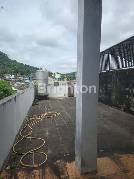 image RUKO 2.5 LANTAI STRATEGIS DI JL. MERDEKA (7)