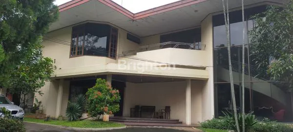 image RUMAH BESAR DAERAH ARAS DI JALAN UTAMA, 100 M KE RS ELISABETH, 3 MNT KE SIMPANG 5, CITRA LAND HOTEL &  MALL, 5 MNT KE RS TLOGOREJO, 5 MNT  KE HOTEL TENTREM,  SEKITAR BANYAK TEMPAT KULINERAN DSB (8)