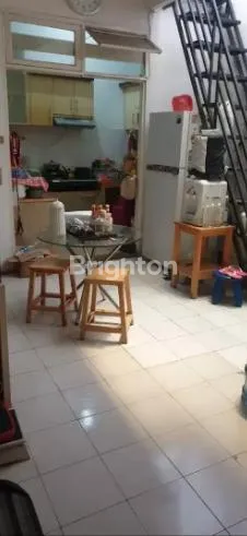 image RUMAH STRATEGIS 2 LANTAI DI RAWAMANGUN JAKARTA (2)