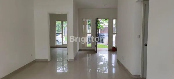 image RUMAH 2LT CLUSTER ELYSIA SUVARNA SUTERA BY ALAM SUTERA GROUP CIKUPA TANGERANG (4)