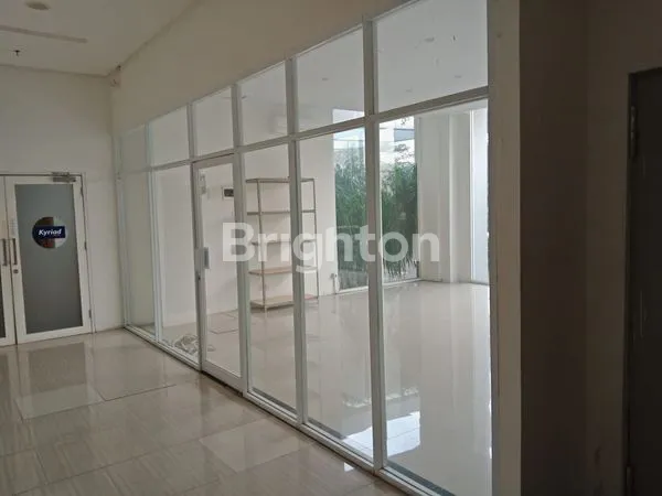 image KIOS TAMANSARI SKYLOUNGE NEGLASARI POSISI DI PINTU MASUK ANTARA APARTEMEN DAN HOTEL (2)