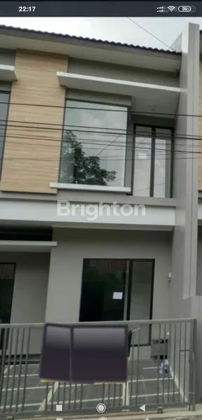 image RUMAH 2 LANTAI, 100% BARU, DI PUSAT KOTA (1)