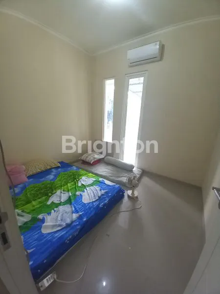 image RUMAH WISATA BUKIT SENTUL 2 LANTAI BELAKANG VIEW TAMAN BUKIT SENTUL (6)