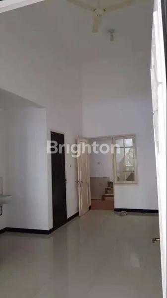 image RUMAH TAMAN MUTIARA PAKUWON CITY (3)