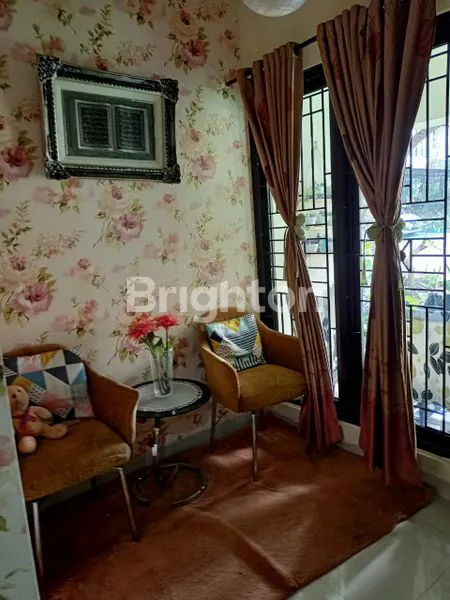 image HUNIAN MEWAH MINIMALIS DI CASADIA (4)