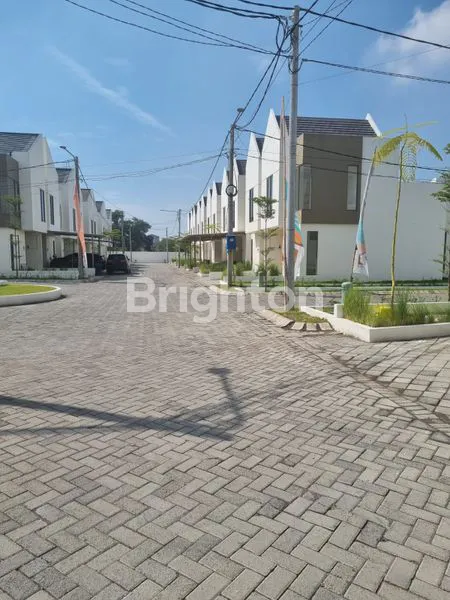 image RUMAH 2 LT DI THE JUANDA SIDOARJO FULL FURNISH (4)