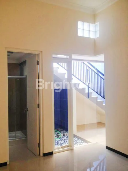 image MURAH! BEBAS PAJAK PEMBELI & BALIK NAMA , RUMAH HOOK BAGUS KOKOH 1.5 LT LOKASI DEKAT SUHAT AREA IKAN TOMBRO KOTA MALANG (7)