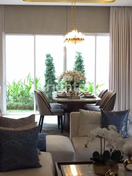 image RUMAH MEWAH DI CLUSTER PASADENA, PARAMOUNT SERPONG (1)