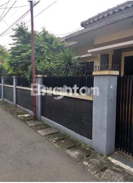 image RUMAH ASRI DAN CANTIK SIAP HUNI DI TEBET TIMUR, JAKARTA (4)