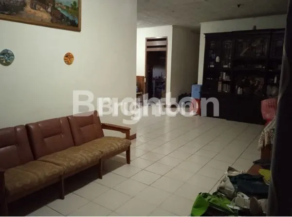 image HUNIAN STRATEGIS DI PINGGIR JALAN  (3)