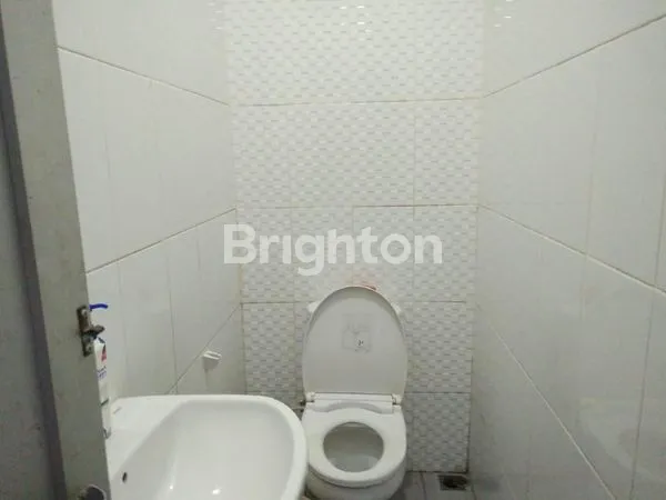 image GUDANG DIJUAL BESERTA ISI (3)