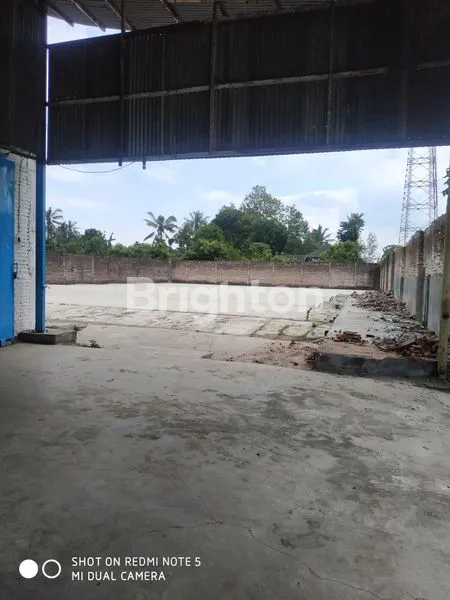 image BANGUNAN STRATEGIS DI PETUNG (2)