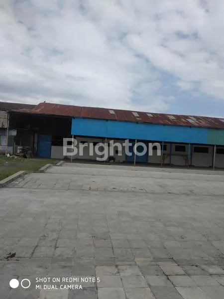 image BANGUNAN STRATEGIS DI PETUNG (1)