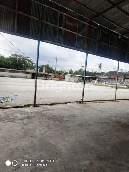 image BANGUNAN STRATEGIS DI PETUNG (6)