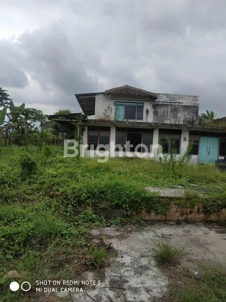 image BANGUNAN PINGGIR JALAN (6)