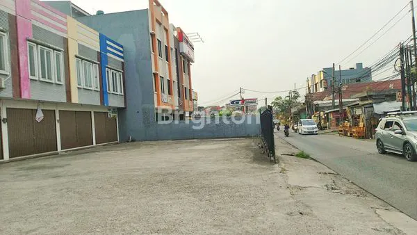 image 4 UNIT RUKO BARU LOKASI STRATEGIS PARKIR LUAS JARANG ADA (3)