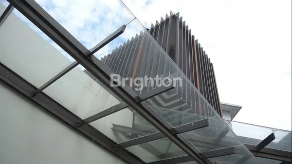 image RUMAH MEWAH LOKASI  DEMANG (2)