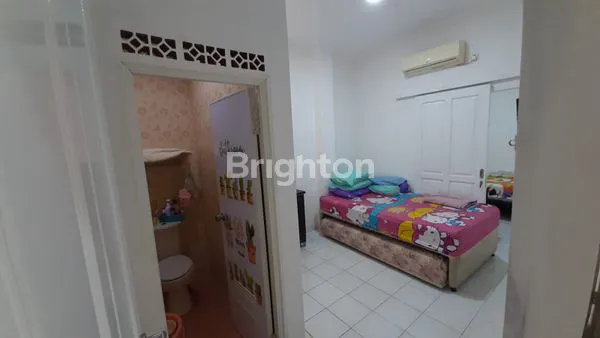 image RUMAH SIAP HUNI DAN SUDAH RENOVASI DI REGENSI (2)