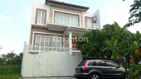image RUMAH DI JL RAYA GREENWOOD GOLF ARAYA (1)