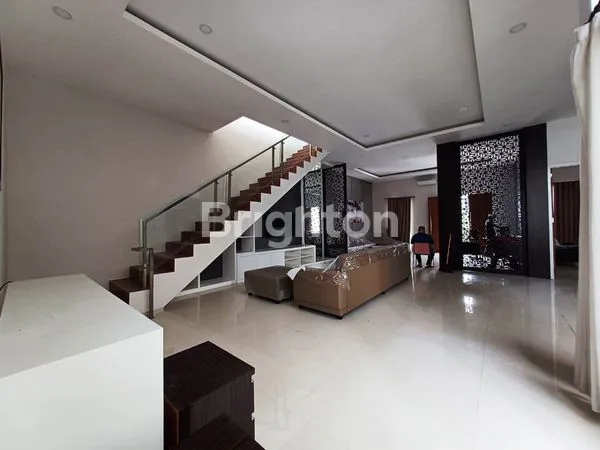 image RUMAH DI JL RAYA GREENWOOD GOLF ARAYA (4)