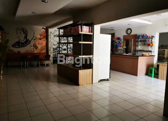 image TEMPAT USAHA DAERAH STRATEGIS LOKASI TENGAH KOTA MAYJEND SUTOYO SEMARANG TENGAH (4)