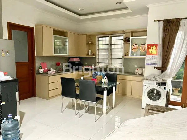 image RUMAH FULL FURNISH CLUSTER TAMAN BEVERLY GOLF LIPPO KARAWACI TANGERANG (4)
