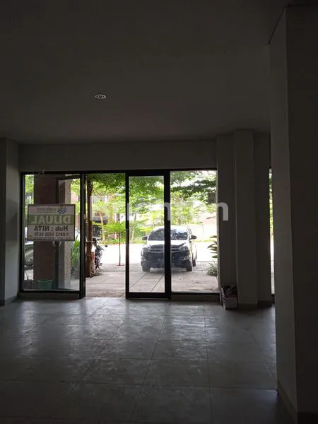 image 2 RUKO KEREN DAN LOKASI BISNIS & PRESTISIUS (7)