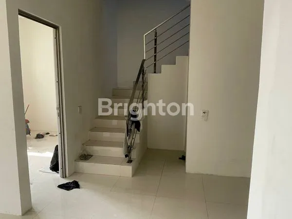 image RUMAH SIAP HUNI GREENLAND MENGANTI (8)