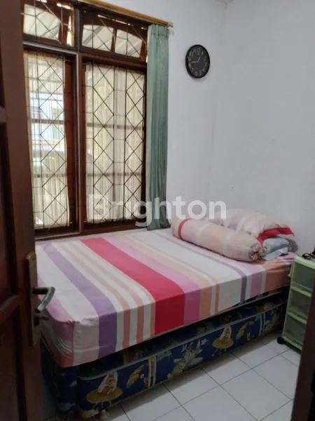 image RUMAH 1,5 LANTAI DAN SIAP HUNI (2)