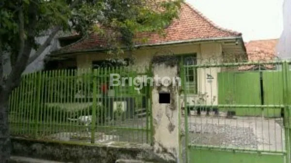 image RUMAH LAMA TERAWAT LOKASI SURABAYA PUSAT !! (2)