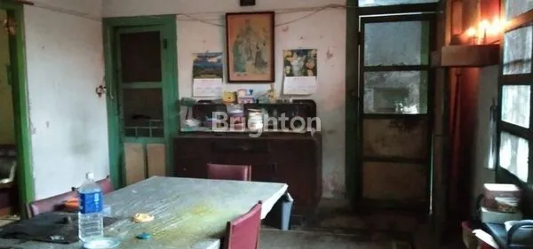 image RUMAH LAMA TERAWAT LOKASI SURABAYA PUSAT !! (4)