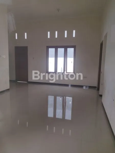 image RUMAH SIAP HUNI PERUMAHAN KOTA KEDIRI (4)