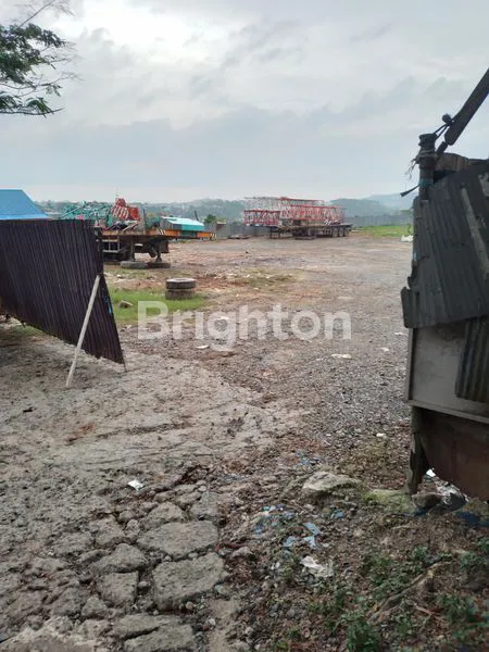 image TANAH LUAS DAN RATA DI PINGGIR JALAN (4)