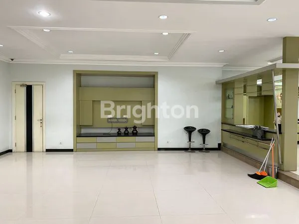 image RUMAH MEWAH FURNISH RAYA KLAMPIS ANOM SIAP HUNI (3)