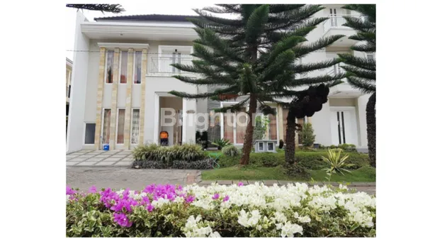 image VILA MEWAH DI KUSUMA PINUS (1)