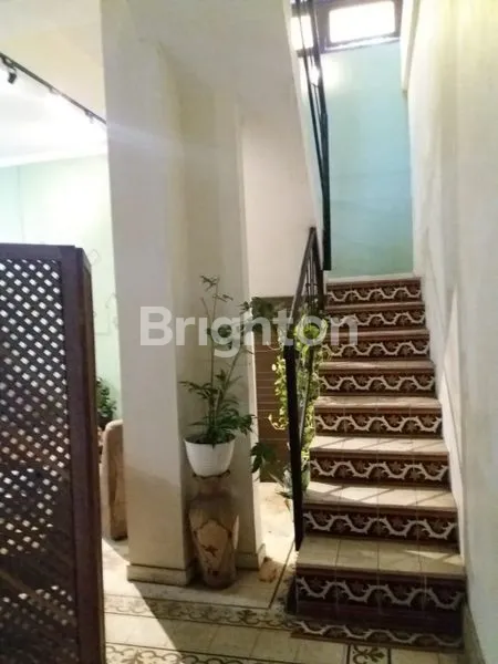 image JUAL RUMAH USAHA CANTIK EX CAFE, SIAP HUNI, 0 JALAN, COCOK UNTUK USAHA, CAFE, KANTOR, BANK, NOTARIS (7)