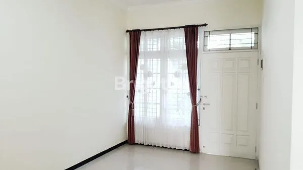 image RUMAH MEWAH DI TPI - WIYUNG SBY BARAT (3)