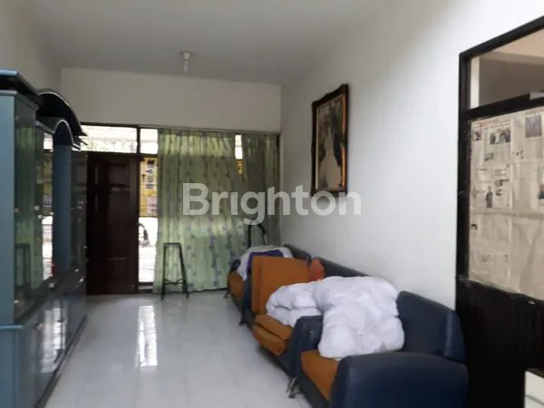 image RUMAH MEWAH BESAR DI TPI - WIYUNG SBY BARAT (3)