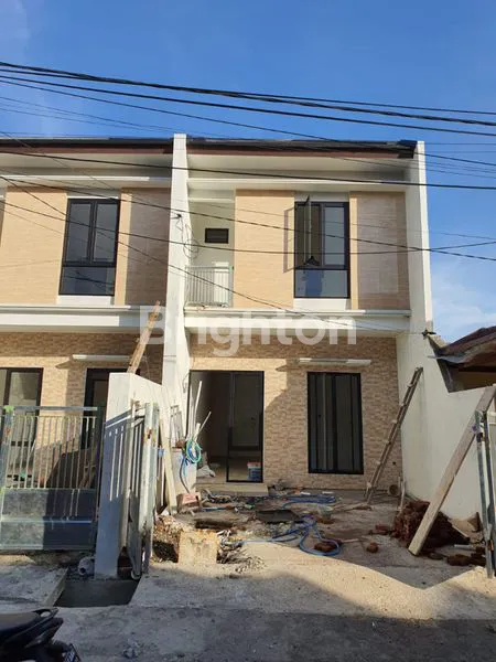 image BARU GRESS NIRWANA EKSEKUTIF BLOK BB SHM ROW JALAN 3,5 MOBIL SELANGKAH MERR STIKOM WONOREJO PANDUGO AKSES TOL & JUANDA (2)