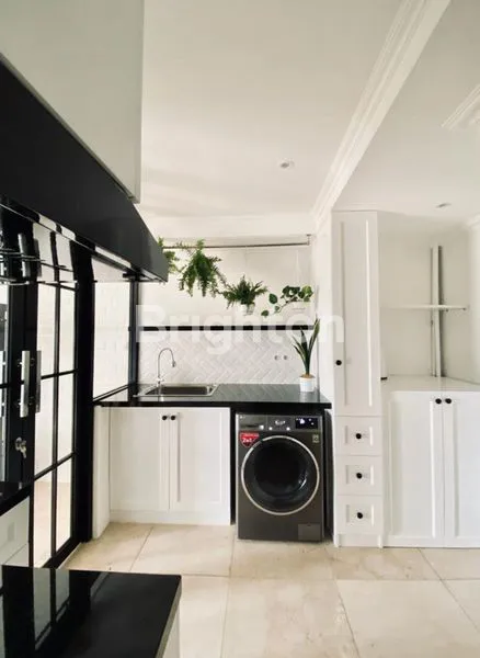 image APARTMENT MEWAH TERAWAT FULL FURNISH, SIAP HUNI DI SCBD JAKARTA SELATAN (6)