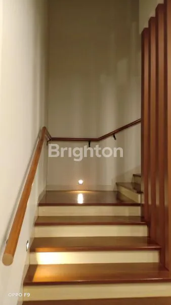 image RUMAH CANTIK TAMAN ARIES, BANGUNAN 3,5 LANTAI, TURUN HARGA 5,5M MENJADI 4.950M MASIH NEGO (23)