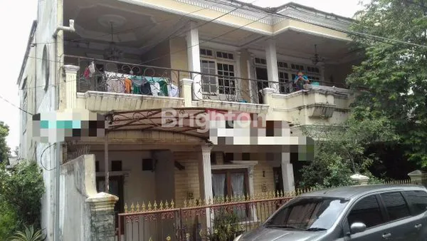 image **HOT SELLER**RUMAH TUA RAWAMANGUN , DI HOEK, BEBAS BANJIR (5)