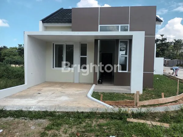 image LINGKUNGAN ASRI LOKASI STRATEGIS DESAIN MINIMALIS (1)