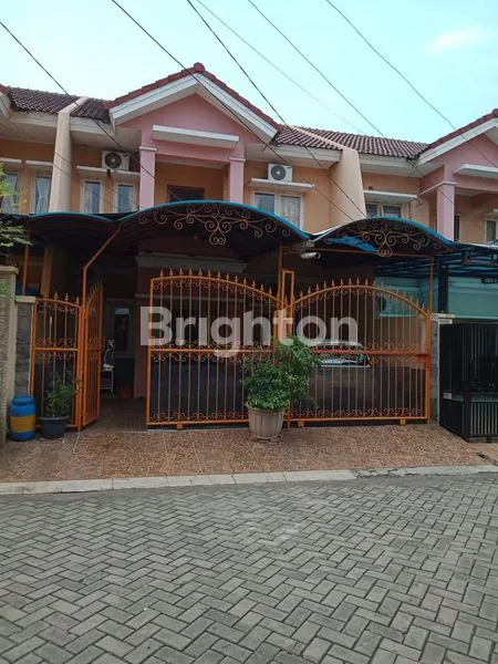 RUMAH LUAS DAN SEMI FURNISHED DI JL ARCADIA DAAN MOGOT TANGERANG