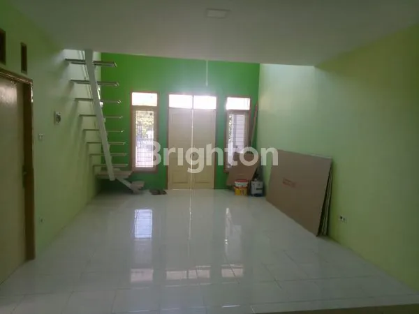 image RUMAH BERSIH TERAWAT DAN SIAP DI HUNI, BANGUNAN BANGUS,RAME (7)