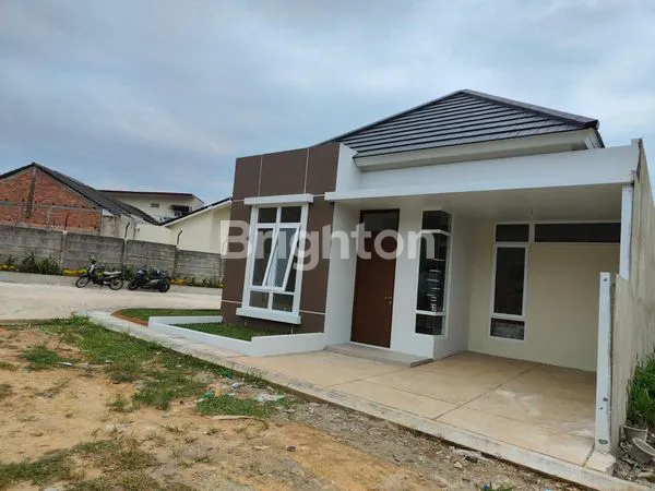 image RUMAH KEREN BARU & ELEGAN SERTA BERKWALITAS (2)