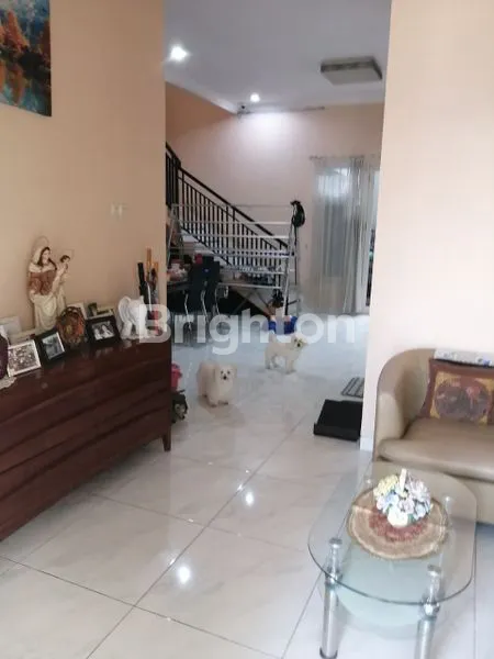 image RUMAH  MINIMALIS 2LANTAI GRAHA SANTOSO REGENCY DAERAH RUNGKUT SIAP HUNI NYAMAN TERAWAT SURABAYA TIMUR DKT MERR (4)